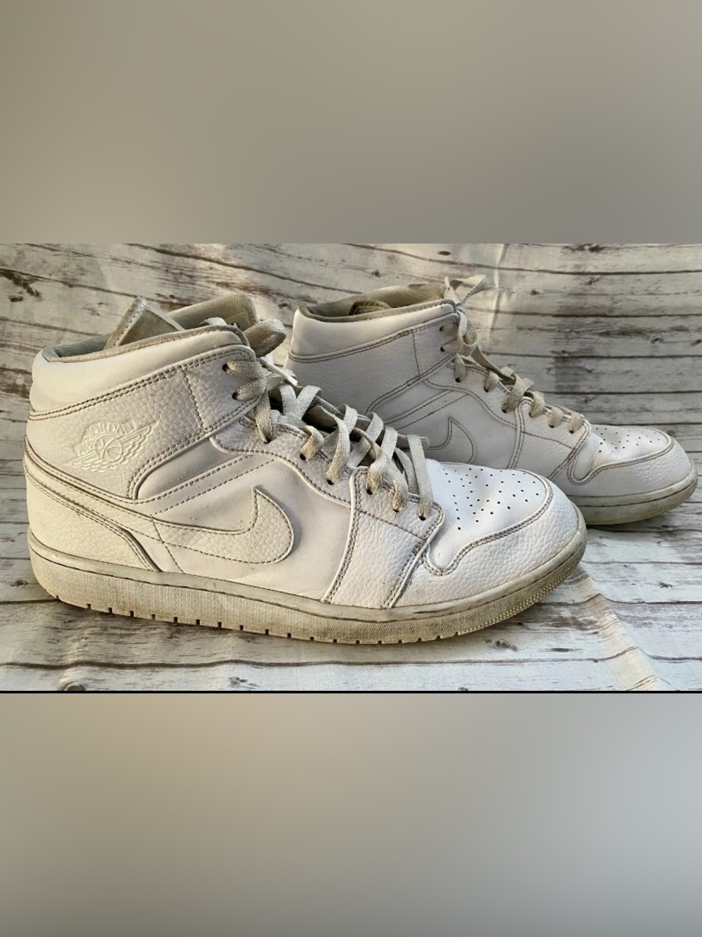 2019 Jordan 1 Mid Triple White (554724-109) Mens Size 13